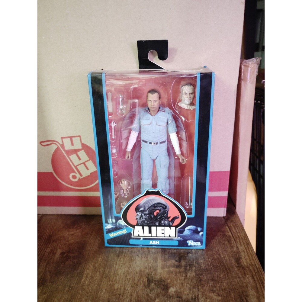 Alien NECA 40th anniversary Ash Action figure